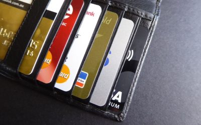 Debit Cards vs. Credit Cards: Which One Is Right for Me?